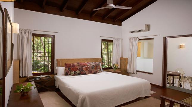 Main Villa Bedroom